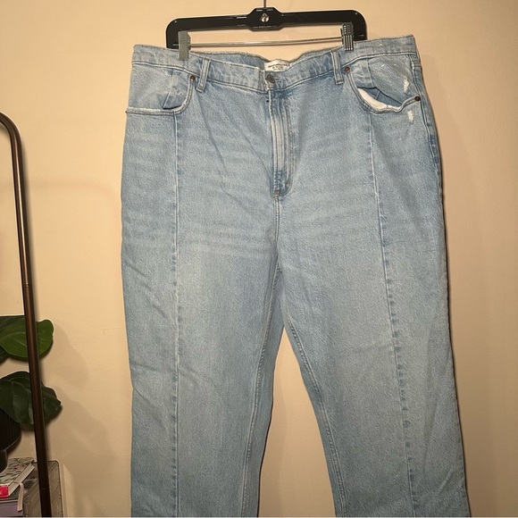 Abercrombie & Fitch Light Blue 90s Straight Ultra High Rise Jeans Size 35/20r - Picture 2 of 12